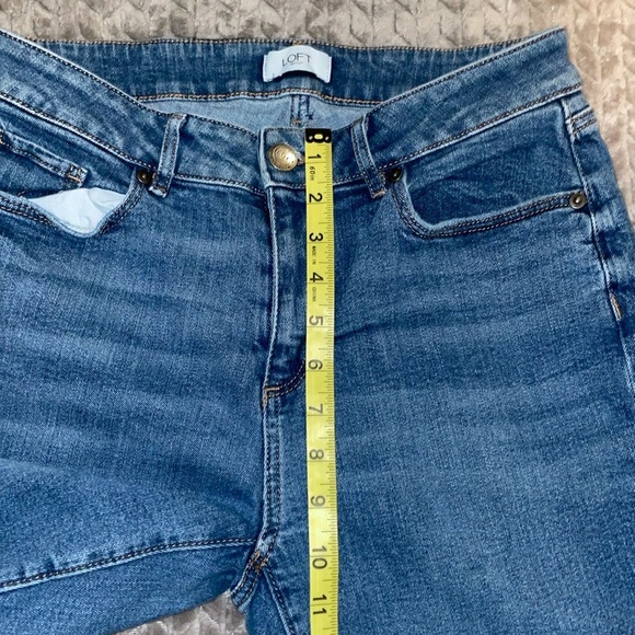 Loft Jeans. Lot of 2. Blue is Curvy Skinny & Black is Leggings. Size 6 - Picture 13 of 13